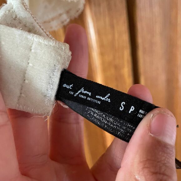 Urban Outfitters Out From Under Lace Halter Bralette White Size S - Picture 6 of 7